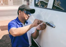 Car Locksmith in Fowler, CA